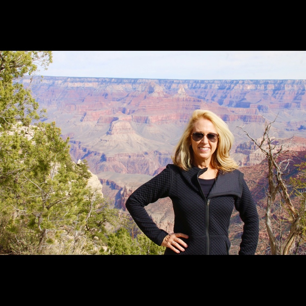 Meet your Posher, Cynthia